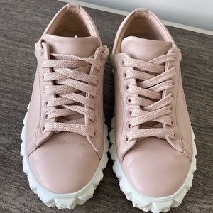 Stuart Weitzman Coverstory Leather Sneakers in Rose